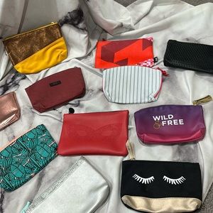 18 mixed makeup cosmetic bags 4 for $5